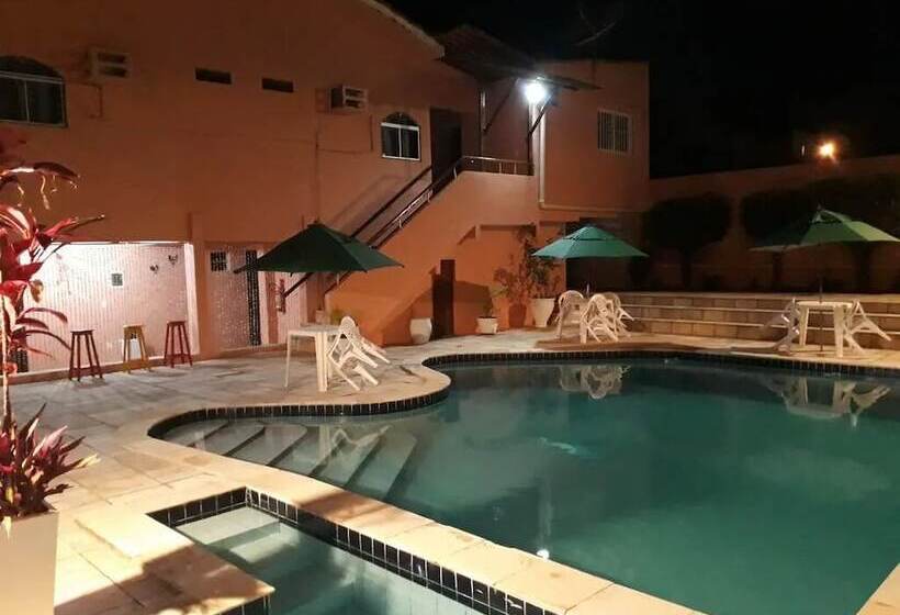 簡易ホテル Pousada Radiante