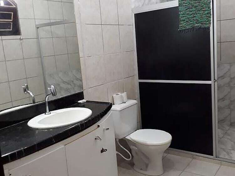 簡易ホテル Pousada Radiante