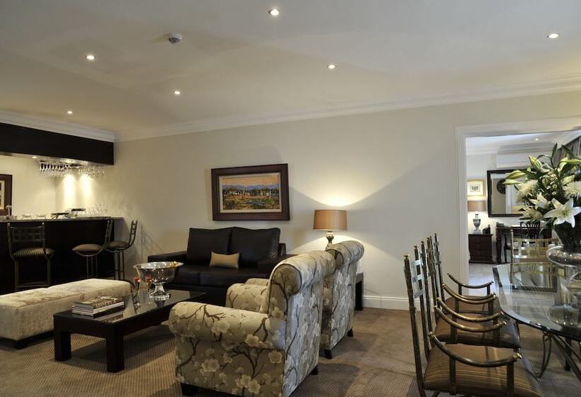 Отель 131 On Herbert Baker Boutique