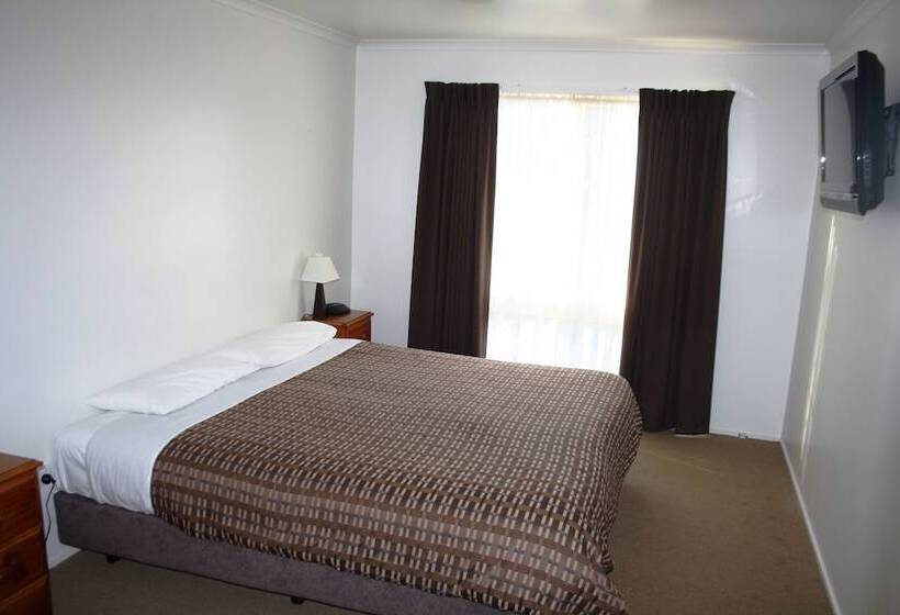 فندق A Line Holiday Park