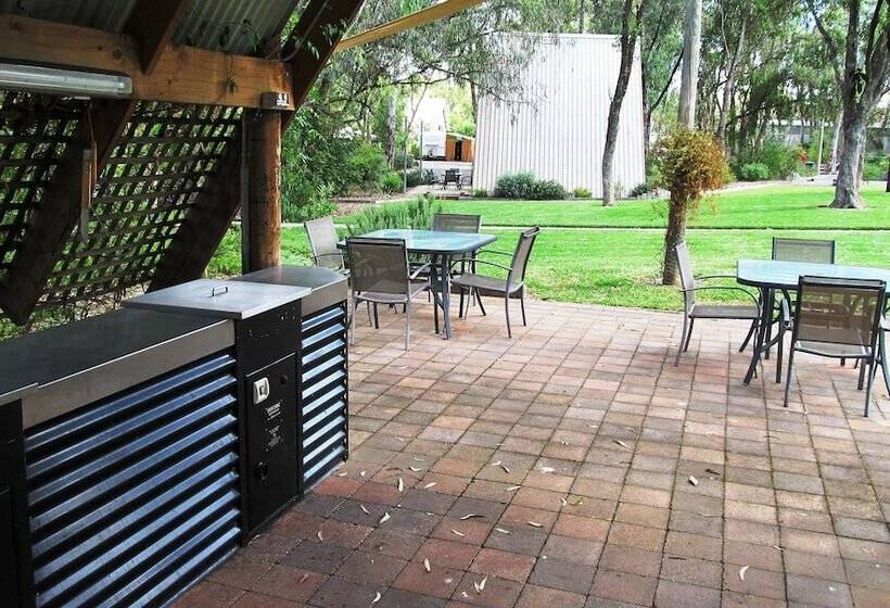 فندق A Line Holiday Park