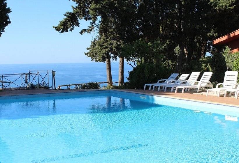 ホテル Agriturismo Ruralia