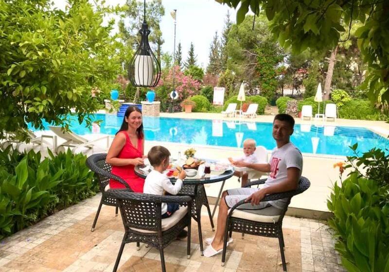 בית מלון כפרי Akkent Garden