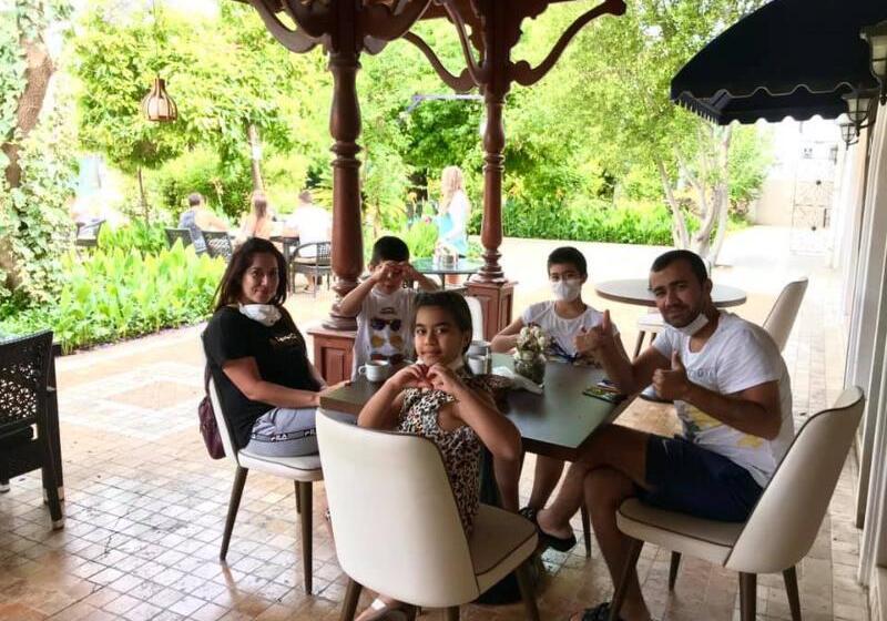 בית מלון כפרי Akkent Garden