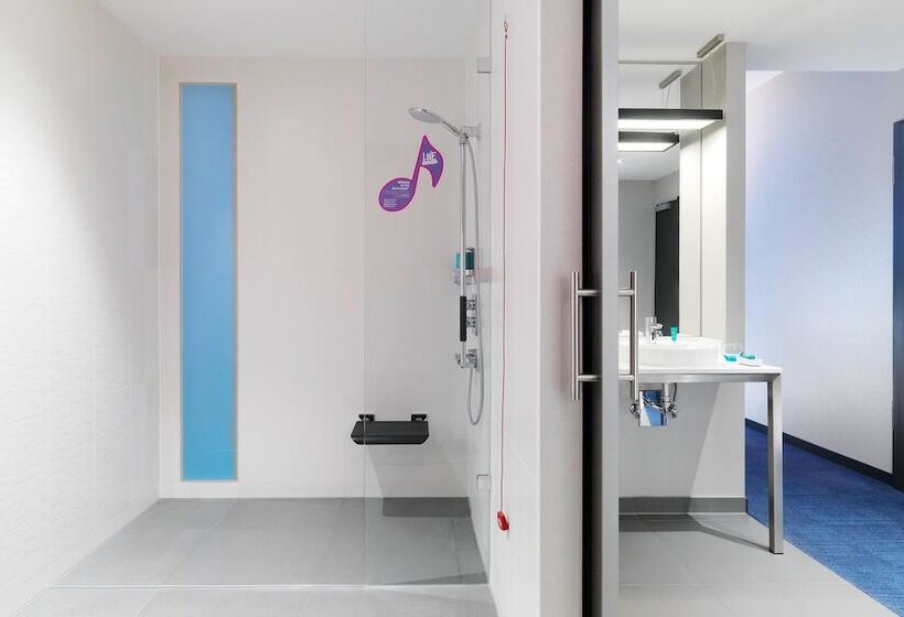 Отель Aloft München
