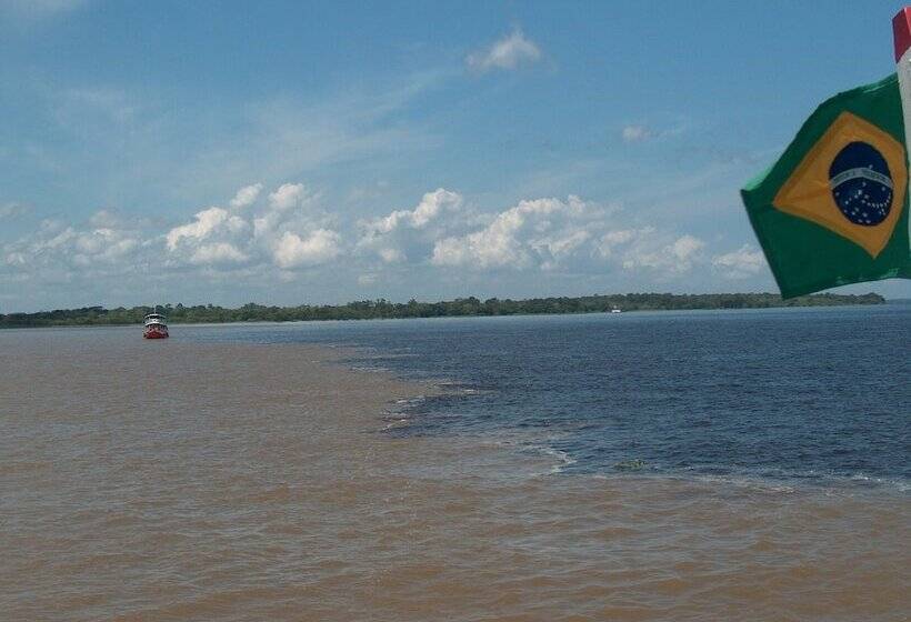 בית מלון כפרי Amazon Ecopark Jungle Lodge