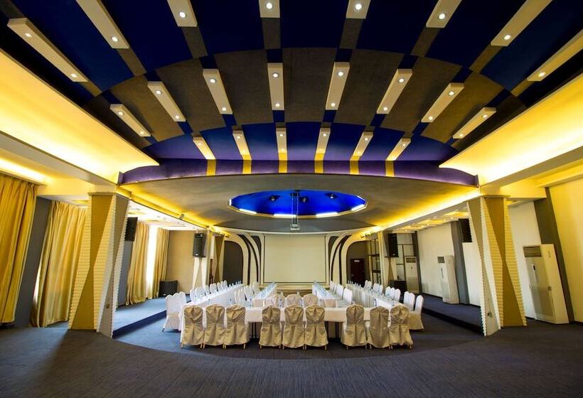 酒店 Best Western Plus Paramount