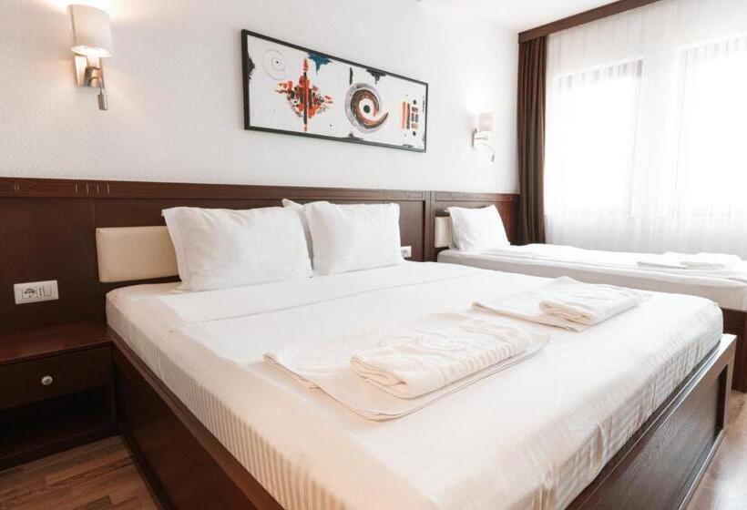 هتل Centrum Prizren