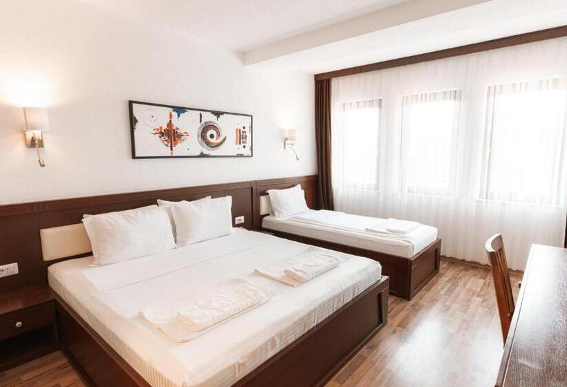 هتل Centrum Prizren