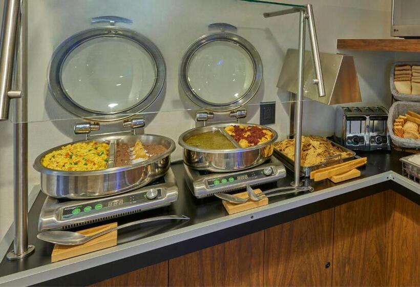 ホテル City Express By Marriott Salamanca