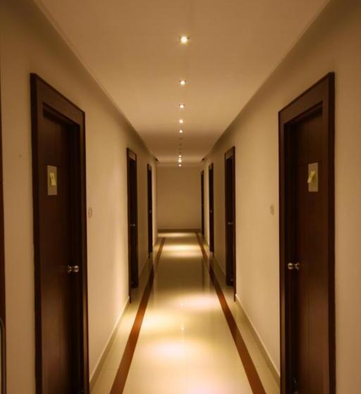 酒店 Crescent Crest