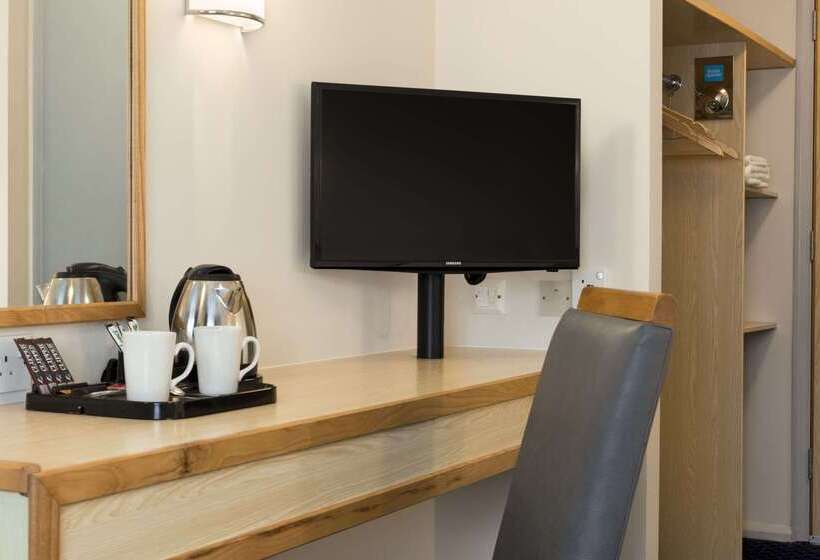 בית מלון כפרי Days Inn Sutton Scotney North