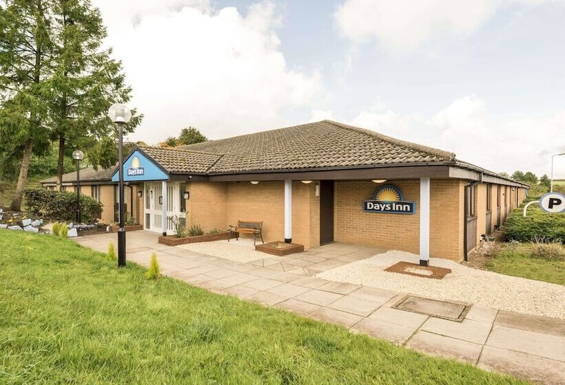 בית מלון כפרי Days Inn Sutton Scotney North