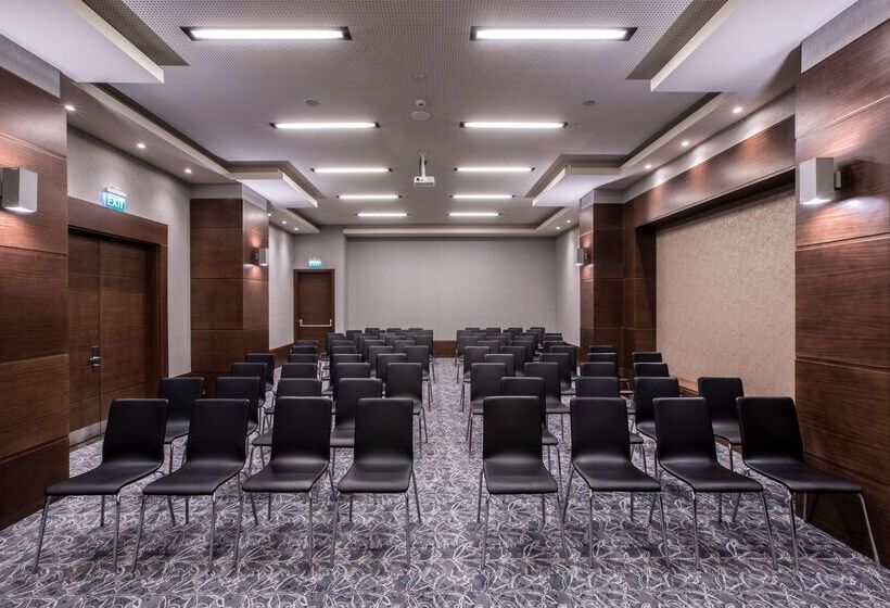 Delta Hotels By Marriott Istanbul Levent