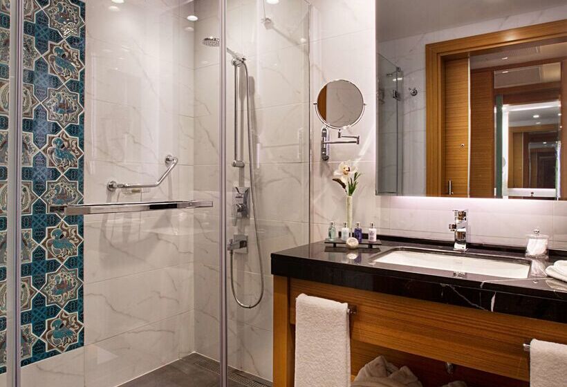 Delta Hotels By Marriott Istanbul Levent