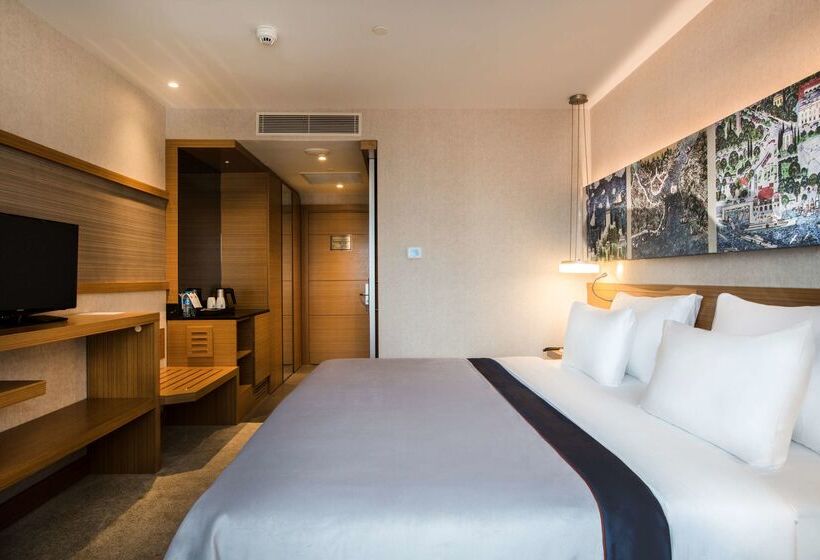 Delta Hotels By Marriott Istanbul Levent
