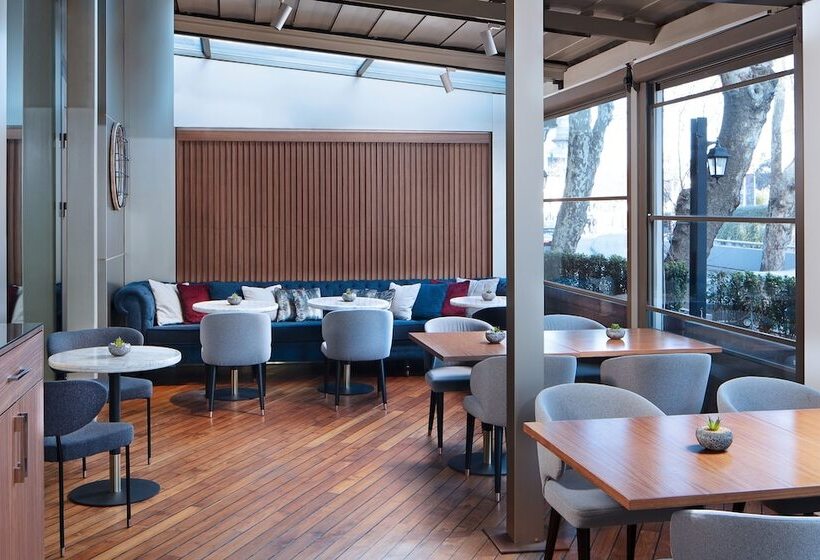 Delta Hotels By Marriott Istanbul Levent