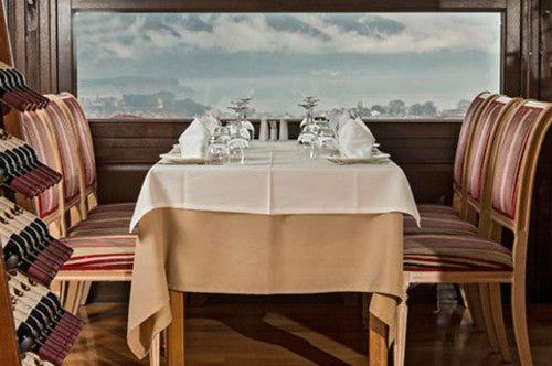 ホテル Frontzu Politia