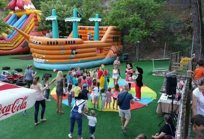 ホテル Frontzu Politia