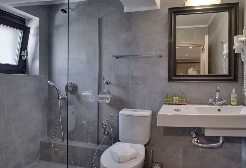 ホテル Frontzu Politia