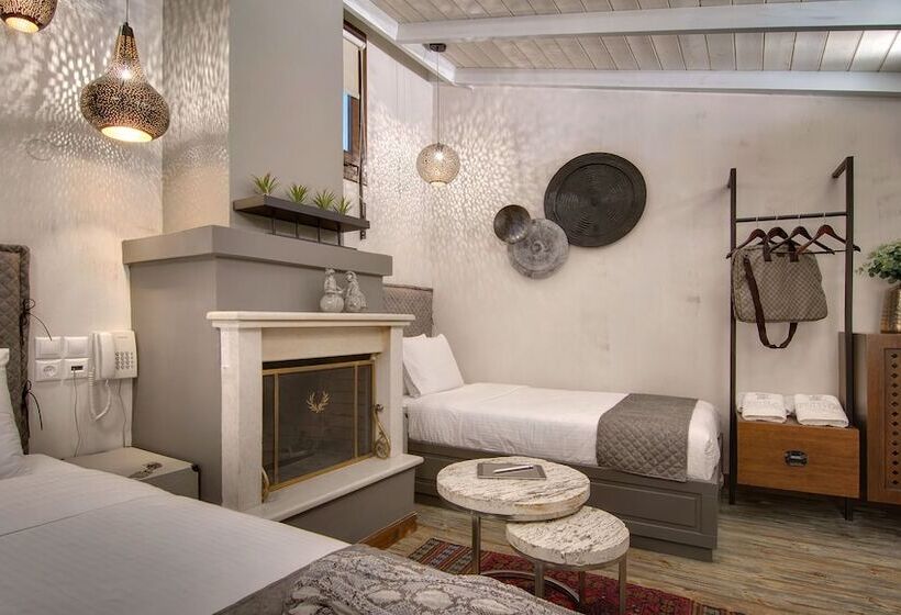 ホテル Frontzu Politia