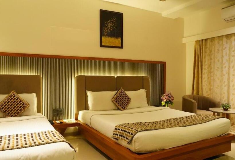 호텔 Ganpati Palace Shirdi Newly Renovated