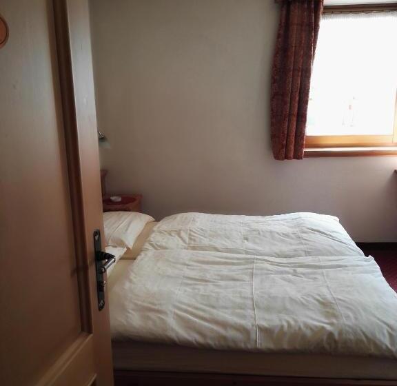 酒店 Garni Baita Cecilia