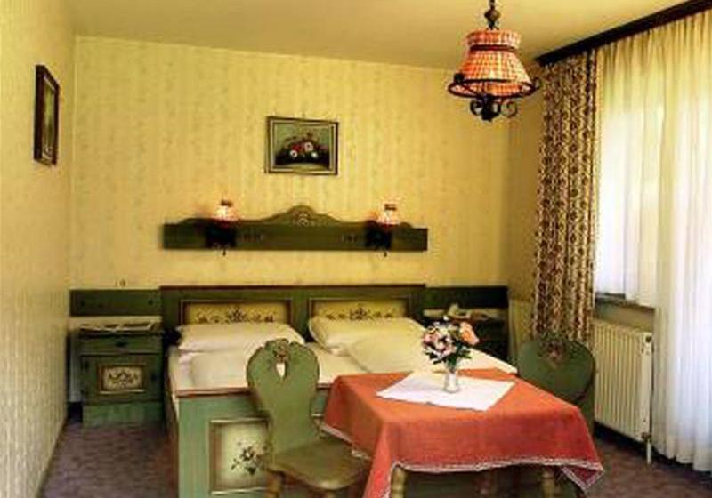 בית מלון כפרי Gasthof Pension Alpenrose