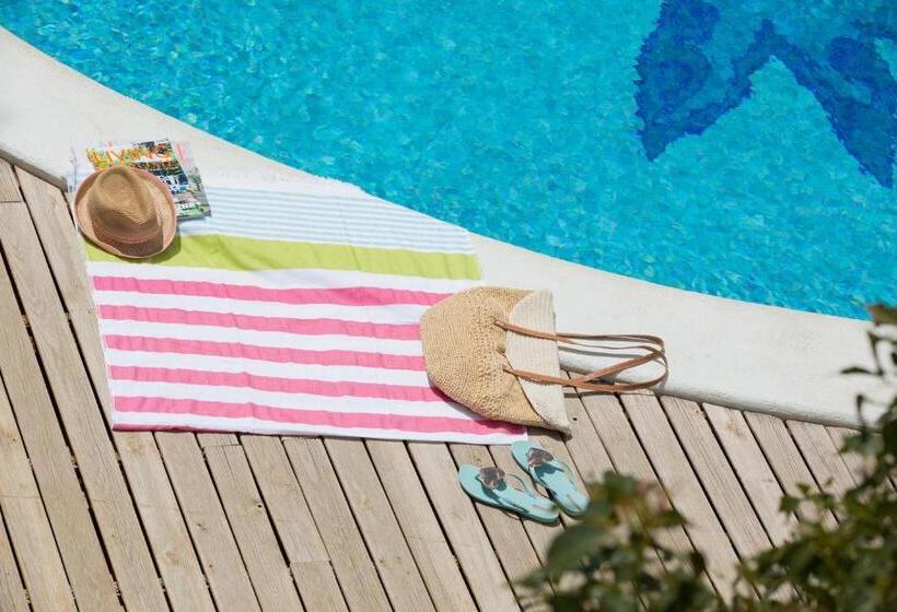 Gavimar Ariel Chico Hotel And Apartments