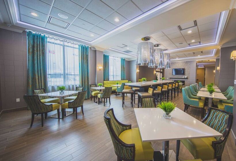 فندق Hampton Inn & Suites By Hilton Bolton