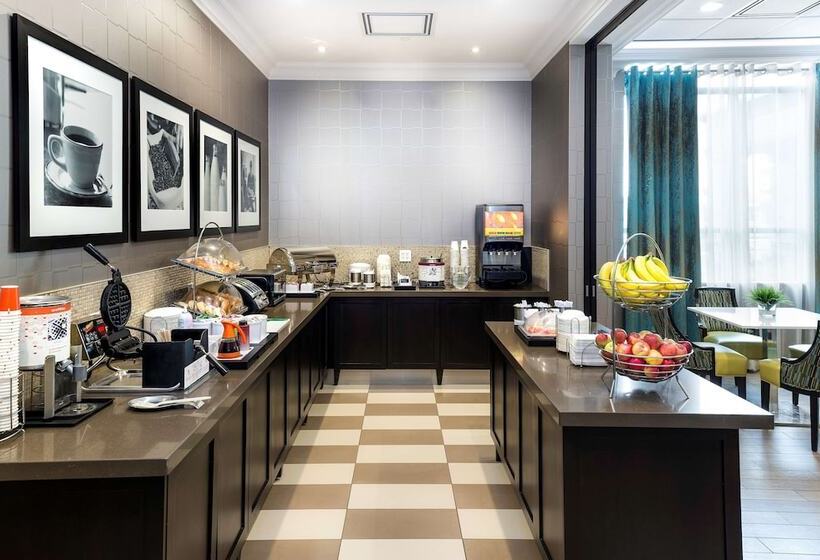 فندق Hampton Inn & Suites By Hilton Bolton