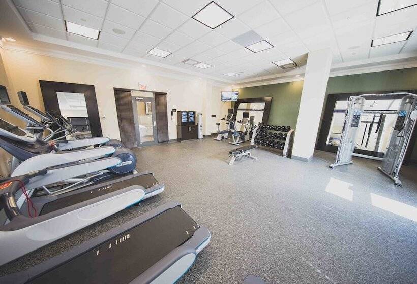 فندق Hampton Inn & Suites By Hilton Bolton