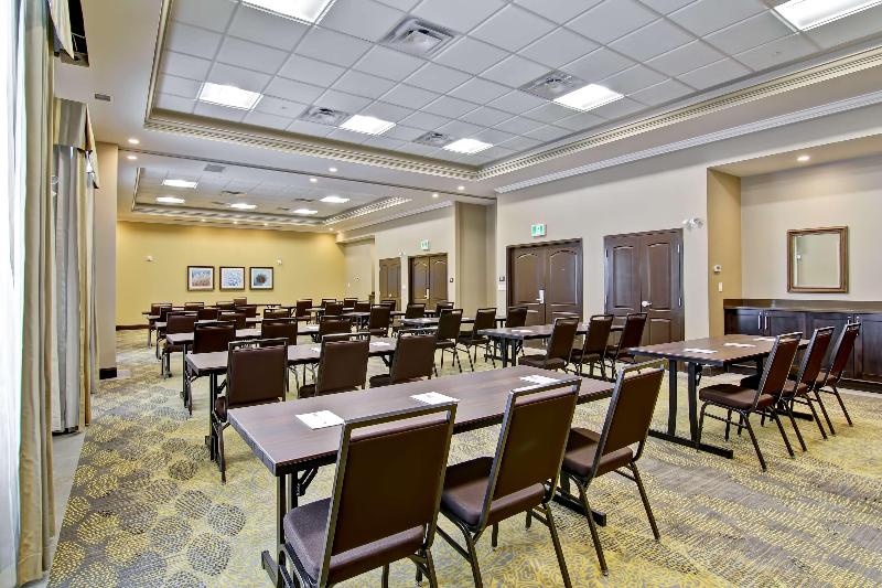 ホテル Hampton Inn & Suites By Hilton Saskatoon Airport