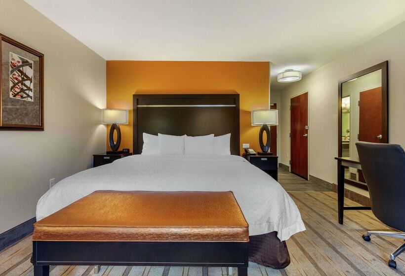 هتل Hampton Inn & Suites Columbus