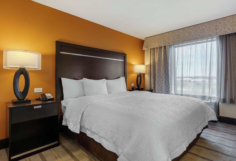 هتل Hampton Inn & Suites Columbus