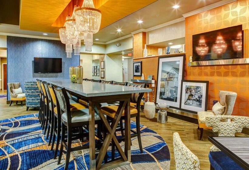 فندق Hampton Inn & Suites Columbus