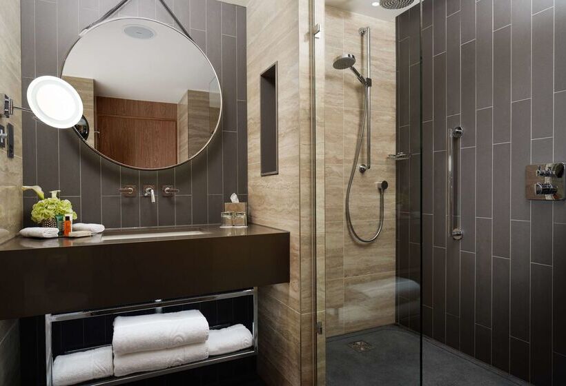 هتل Hilton London Bankside