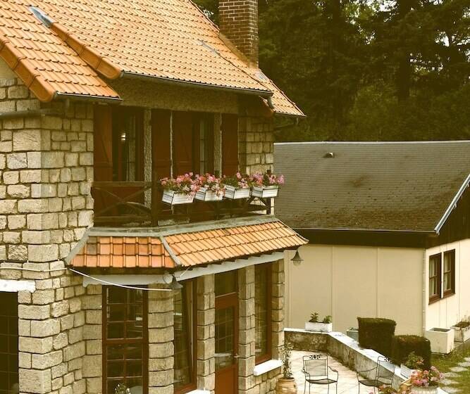 Отель Hostellerie Du Lys