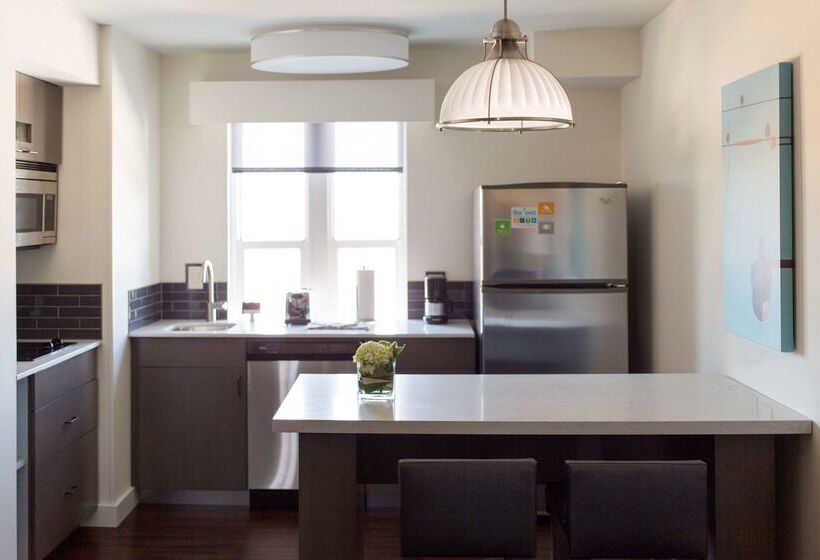 Отель Hyatt Place Charleston Historic District