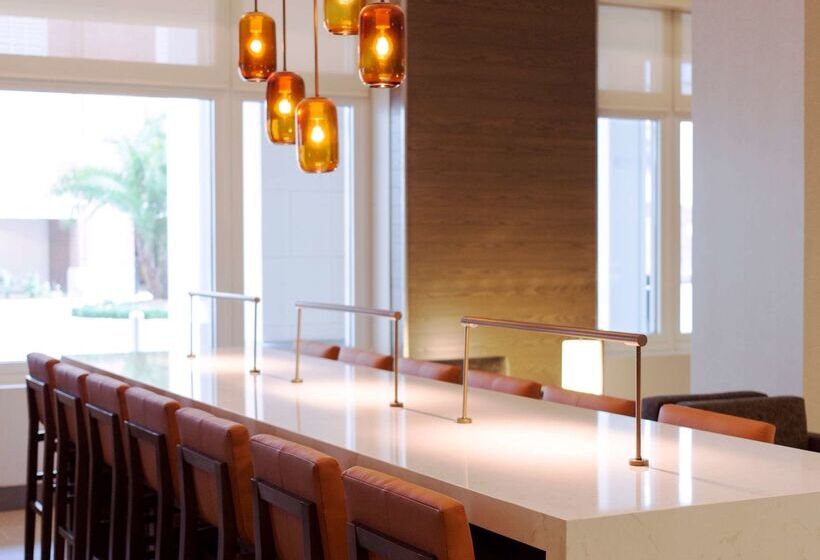 Отель Hyatt Place Charleston Historic District