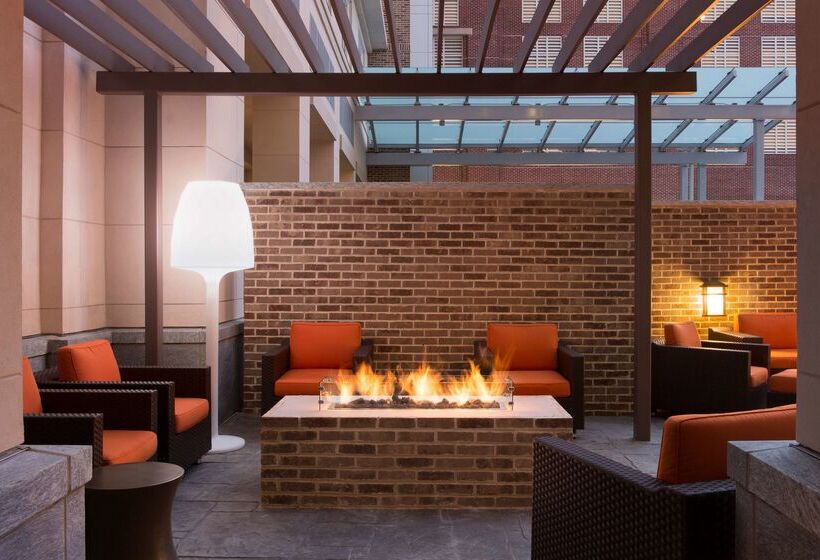 Отель Hyatt Place Charleston Historic District