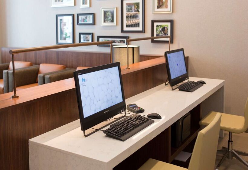 Отель Hyatt Place Charleston Historic District