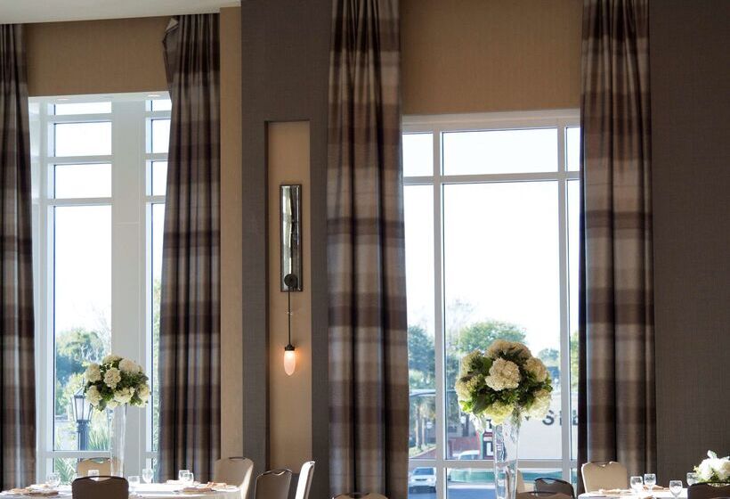 Отель Hyatt Place Charleston Historic District