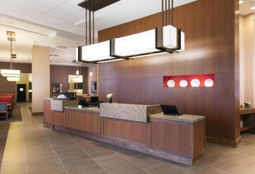 Отель Hyatt Place Charleston Historic District