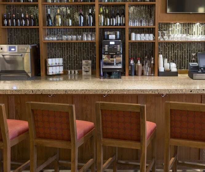 Отель Hyatt Place Charleston Historic District