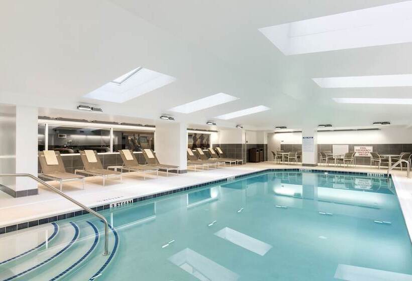 Отель Hyatt Place Charleston Historic District