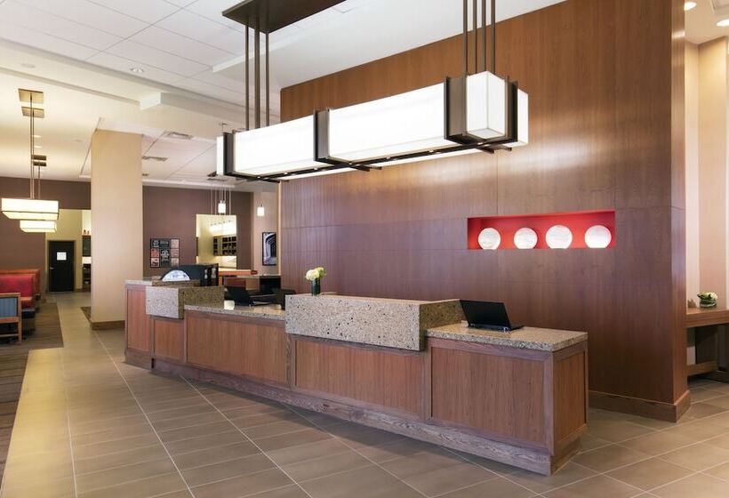 Отель Hyatt Place Charleston Historic District