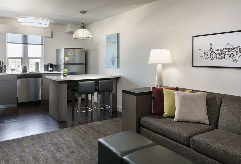 Отель Hyatt Place Charleston Historic District