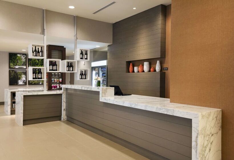 Отель Hyatt Place Charleston Historic District