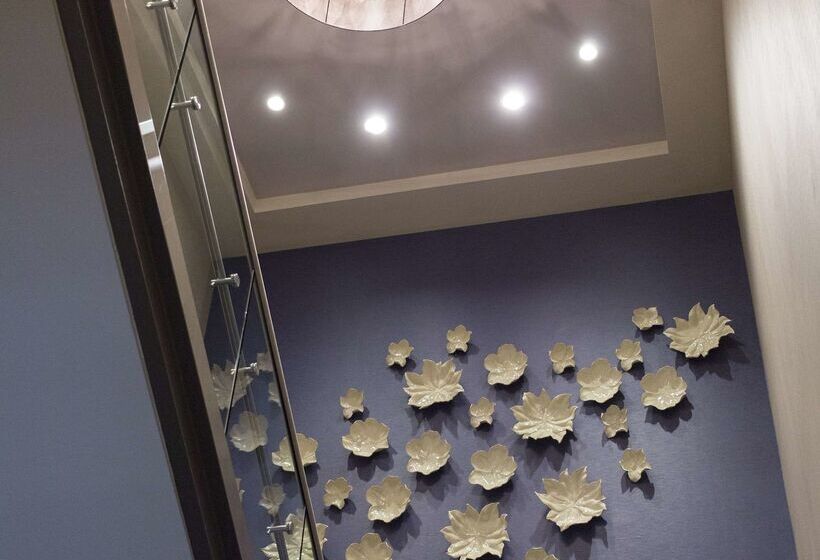 Отель Hyatt Place Charleston Historic District